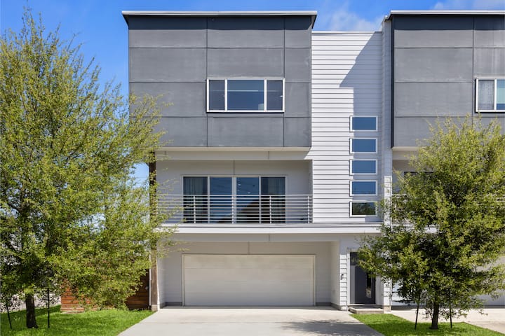 21b2fdaf-fb00-457a-beb9-e609dcc87fa3