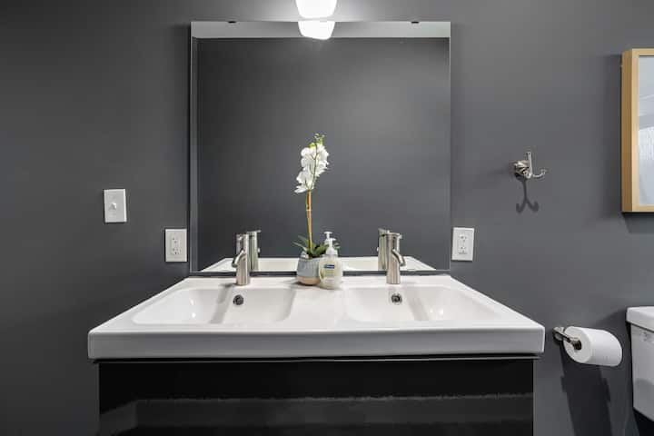 6585e189-6903-4355-8c37-8a8d38267b81