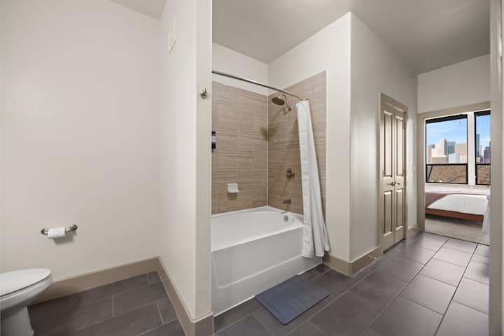 7f68c9f8-d171-4b5b-a4a1-d97804e95296